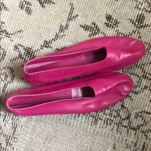 Fuschia pink martiniano glove slide